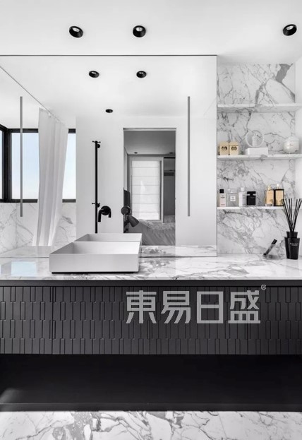 龙湖春江天玺158平现代简约风格两居室装修设计户型解析