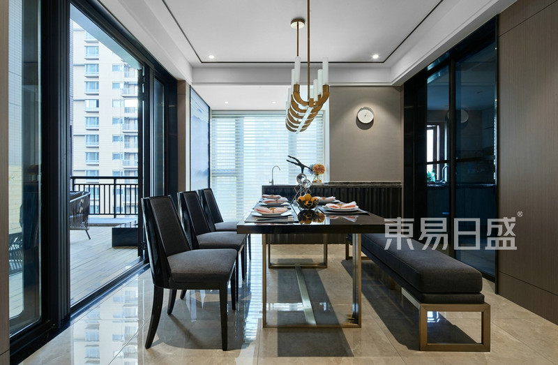 千禧城280平米现代轻奢风格四室两厅装修餐厅效果图